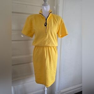 Vintage JB Wright Ltd Petites Yellow Short Sleeve Dress with Zipper